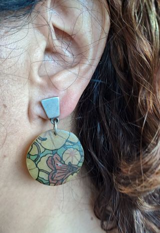 Lote de tres pares de pendientes