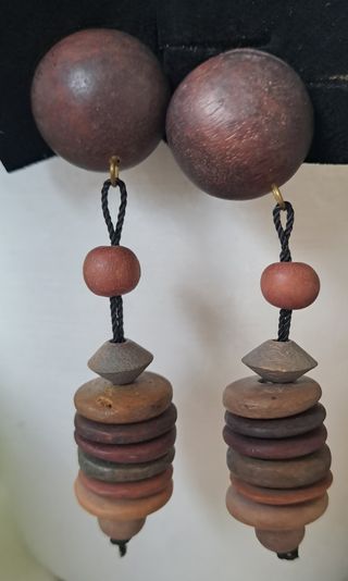 Lote de tres pares de pendientes
