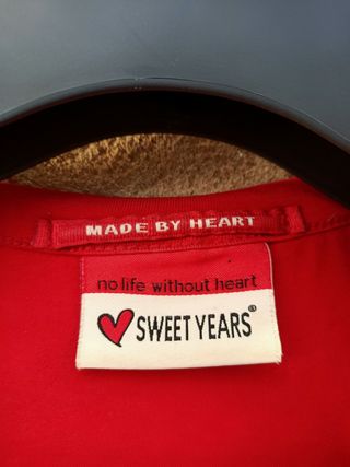 Maglia "Sweet Years" in cotone elasticizzato rossa