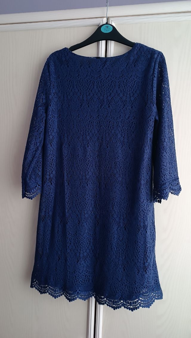 Vestido encaje media manga