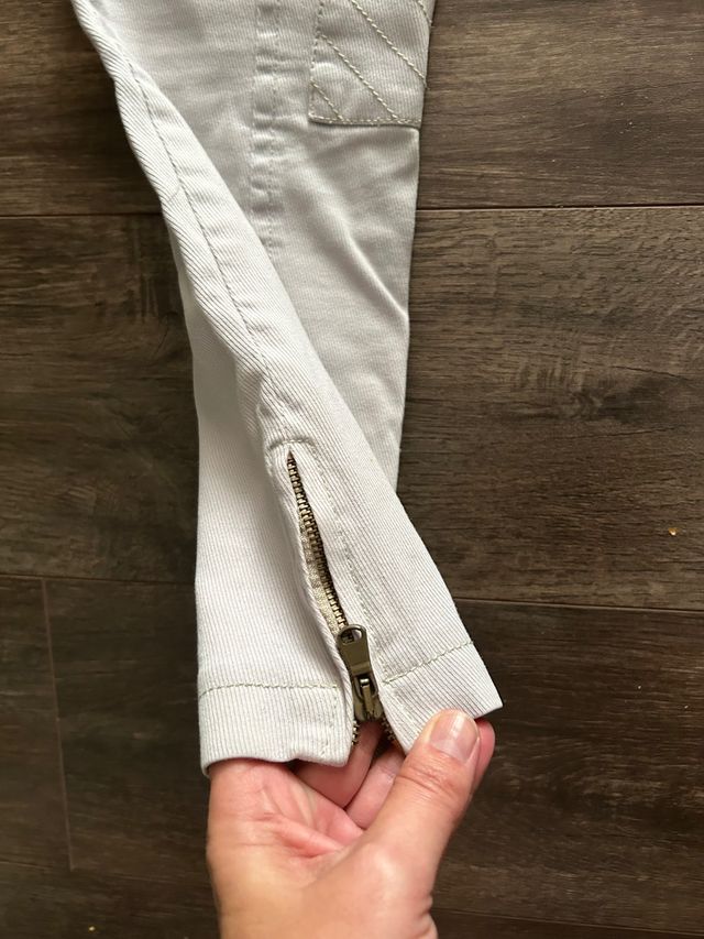 pantalon pana con cremallera tobilleros