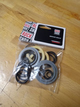 Kit retenes horquilla RockShox