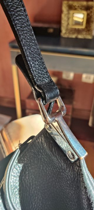 Bolso bandolera de piel genuina, negro.