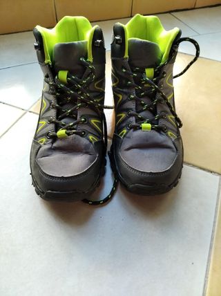 Botas de montaña para niños