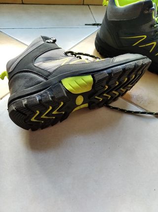 Botas de montaña para niños