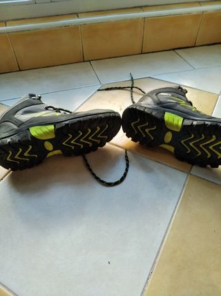 Botas de montaña para niños