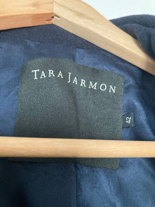 Bellissimo cappotto blu scuro Tara Jarmon 42