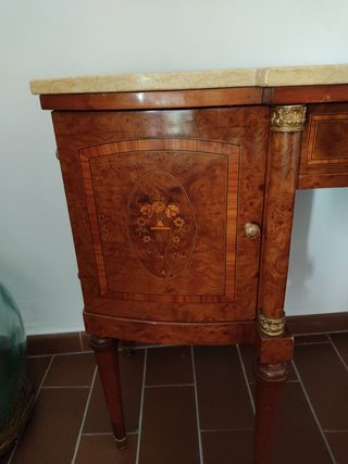 Mueble antiguo