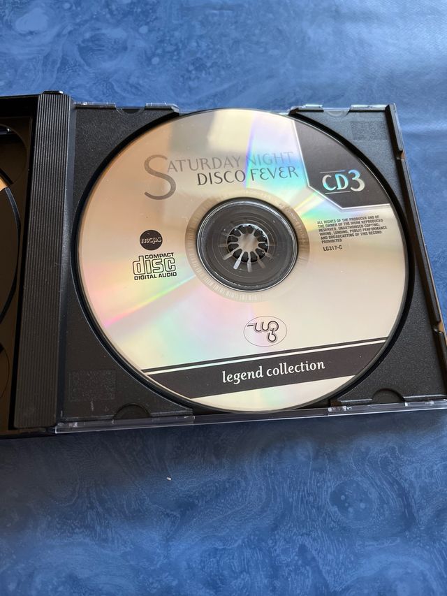 collezione di musica disco in 3cd