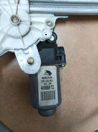 Motor elevalunas Renault Laguna 2 trasero izquierd