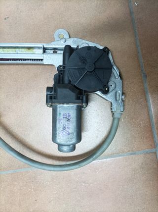 Motor elevalunas Renault Laguna 2 trasero izquierd