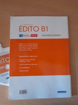 Libro de texto de francés. Édito B1.