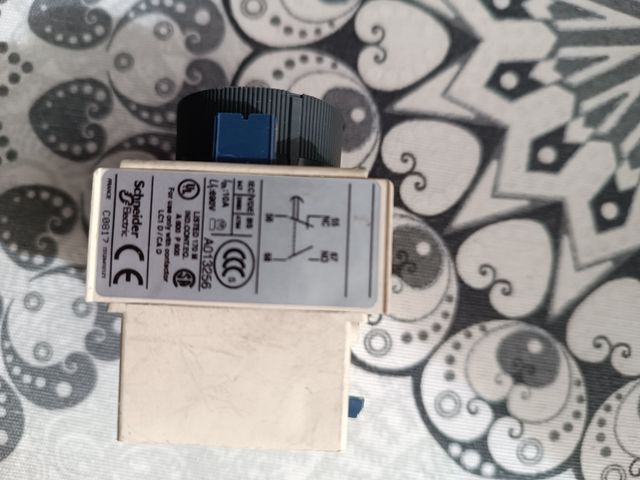 bloque temporizador telemecanique LADT2