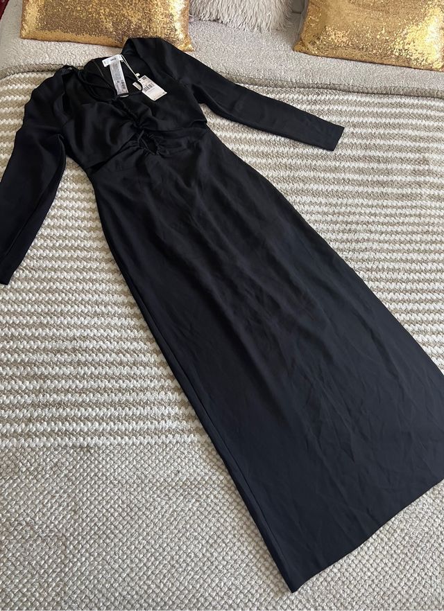 vestido detalle abertura 