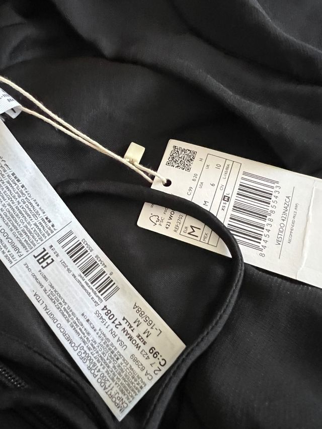 vestido detalle abertura 