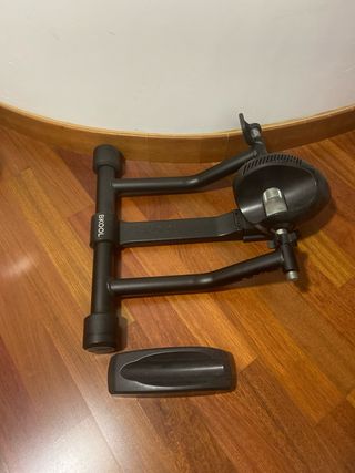 Rodillo de entrenamiento inteligente. BKOOL