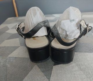 SANDALIAS DE PIEL