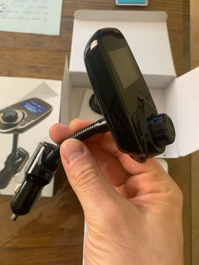 Trasmettitore Bluetooth per auto