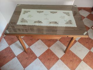 Mesa rectagular de madera extensible