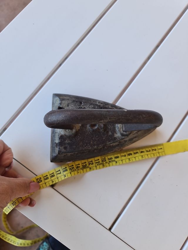 Ferro da stiro antichità