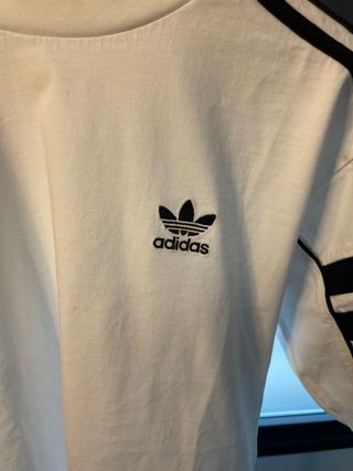 Camiseta Adidas Oversize