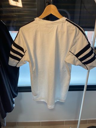 Camiseta Adidas Oversize