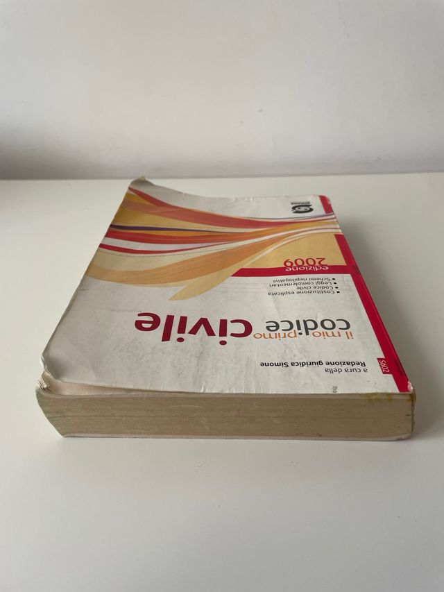 Simone per la scuola, “Il mio primo codice civile”