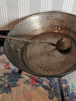 Sartén para cocinar a la leña