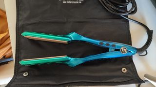 Plancha de pelo profesional - Marca SHE