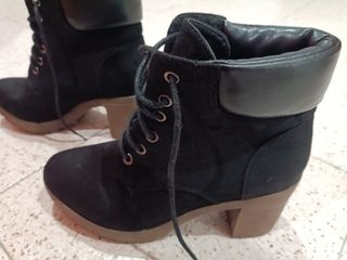 Botines negros nuevos, 36