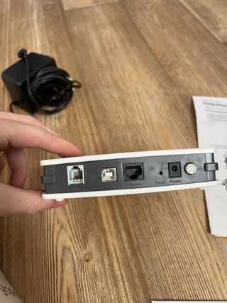 Modem Digicom ADSL2+ Combo