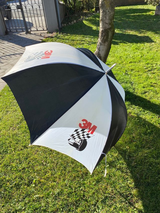 ombrello sponsorizzato 3M