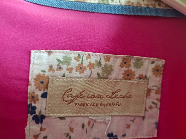 Camisa talla M De la marca Cafe Con Leche española