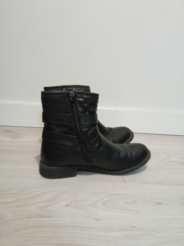 Botines negros talla 38