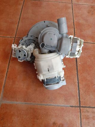 BOMBA RECIRCULACION LAVAVAJILLAS BOSCH