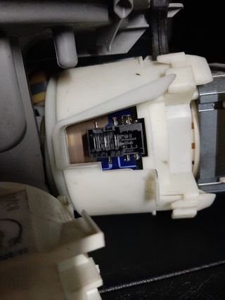 BOMBA RECIRCULACION LAVAVAJILLAS BOSCH