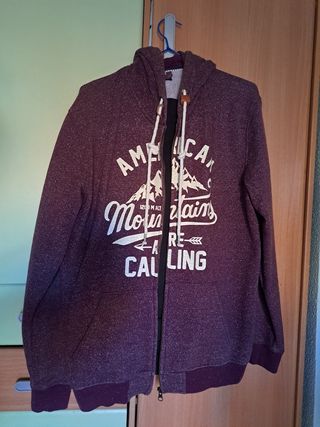 Chaqueta roja entretiempo