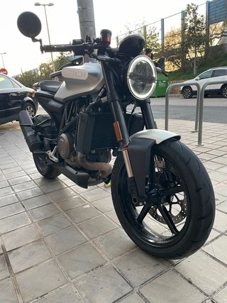 Husqvarna Vitpilen 701