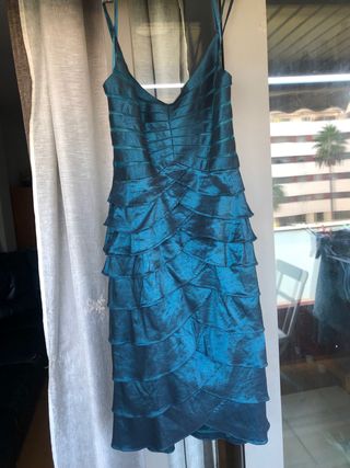 vestido de fiesta  diseñado en capas Usa