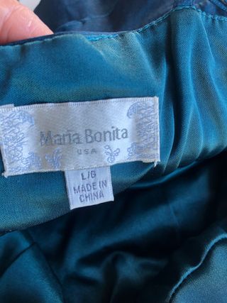 vestido de fiesta  diseñado en capas Usa