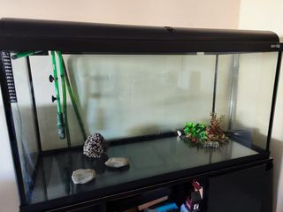 Pecera completa de 200 litros.