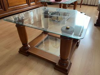 Dos mesas bajas comedor , madera y cristal