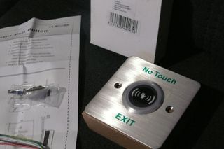 Botao de saida sem contacto