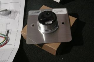 Botao de saida sem contacto