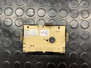 Reloj horno Aeg BP3013081M