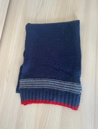 sciarpa primigi blu e rossa
