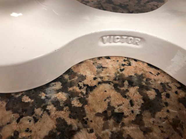 Bàscula antigua Victor de hierro fundido