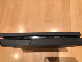 Playstation 4 Slim