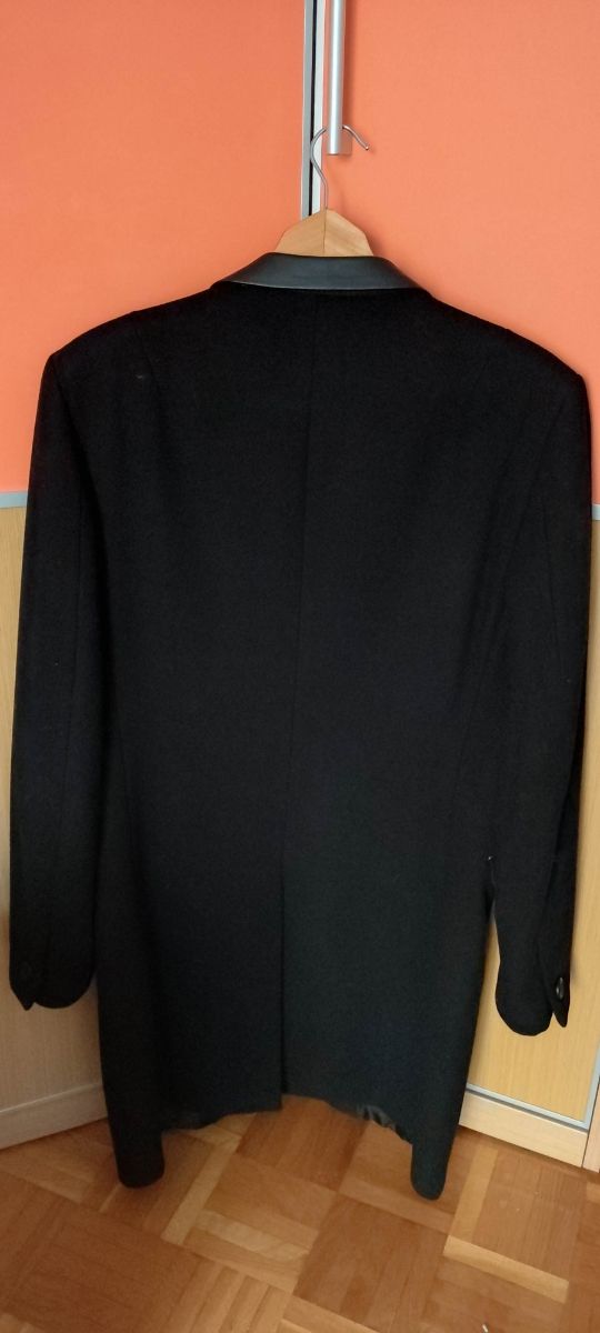 Abrigo chico H&M, talla M, cuello polipi