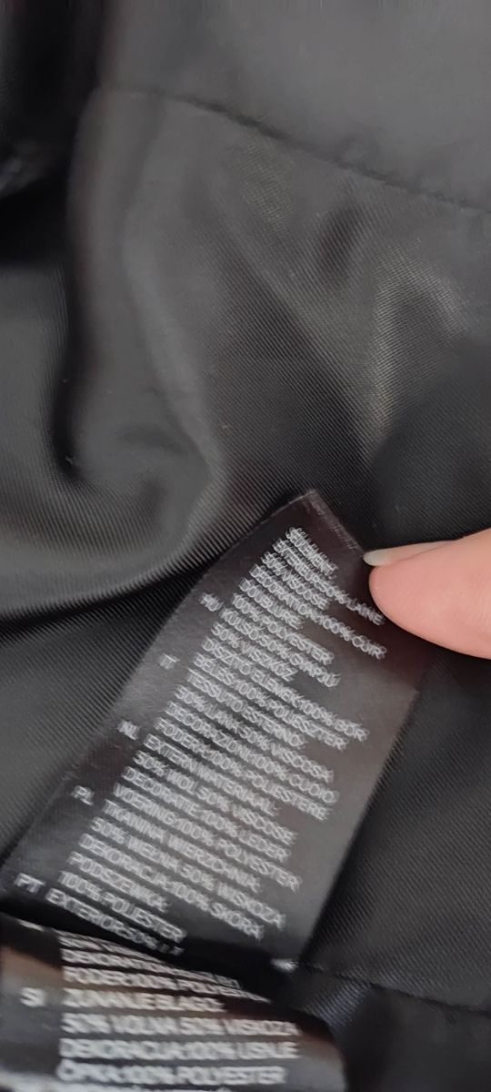 Abrigo chico H&M, talla M, cuello polipi